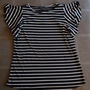 Flutter Sleeve Knit Top